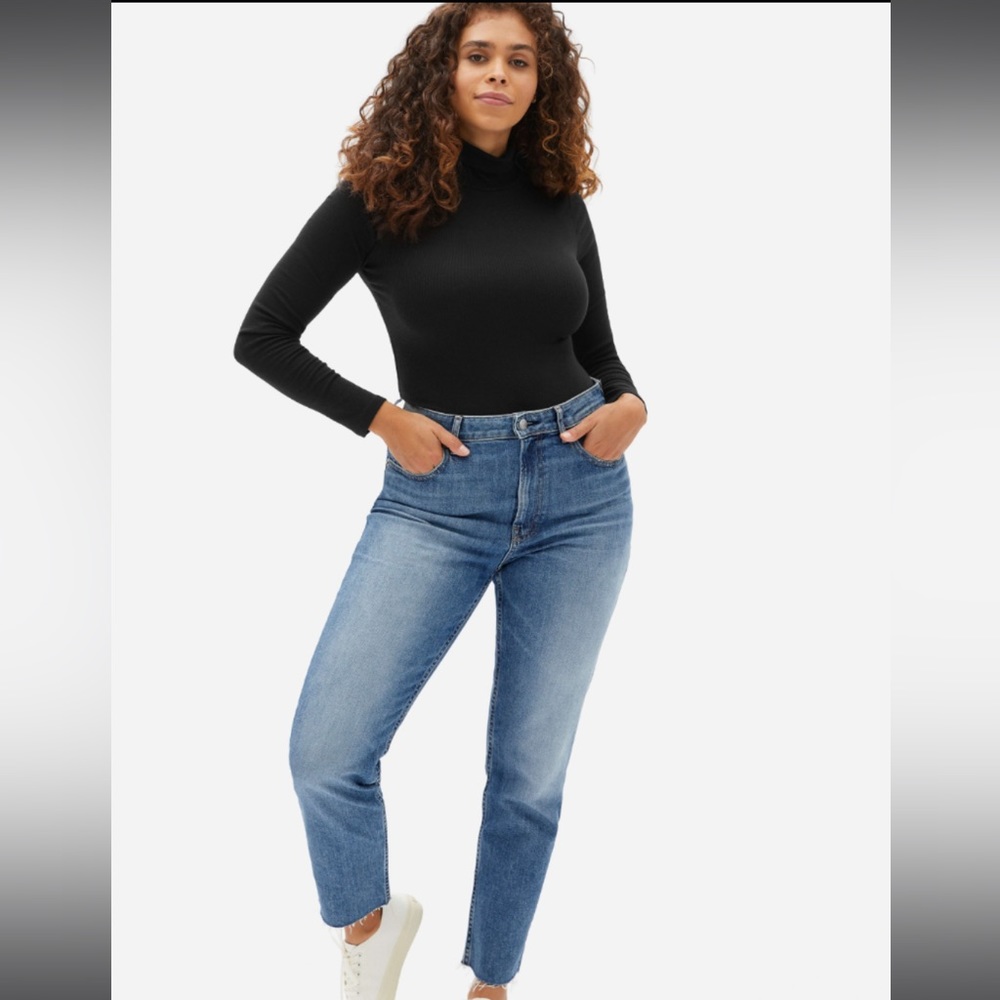 Everlane curvy straight jeans